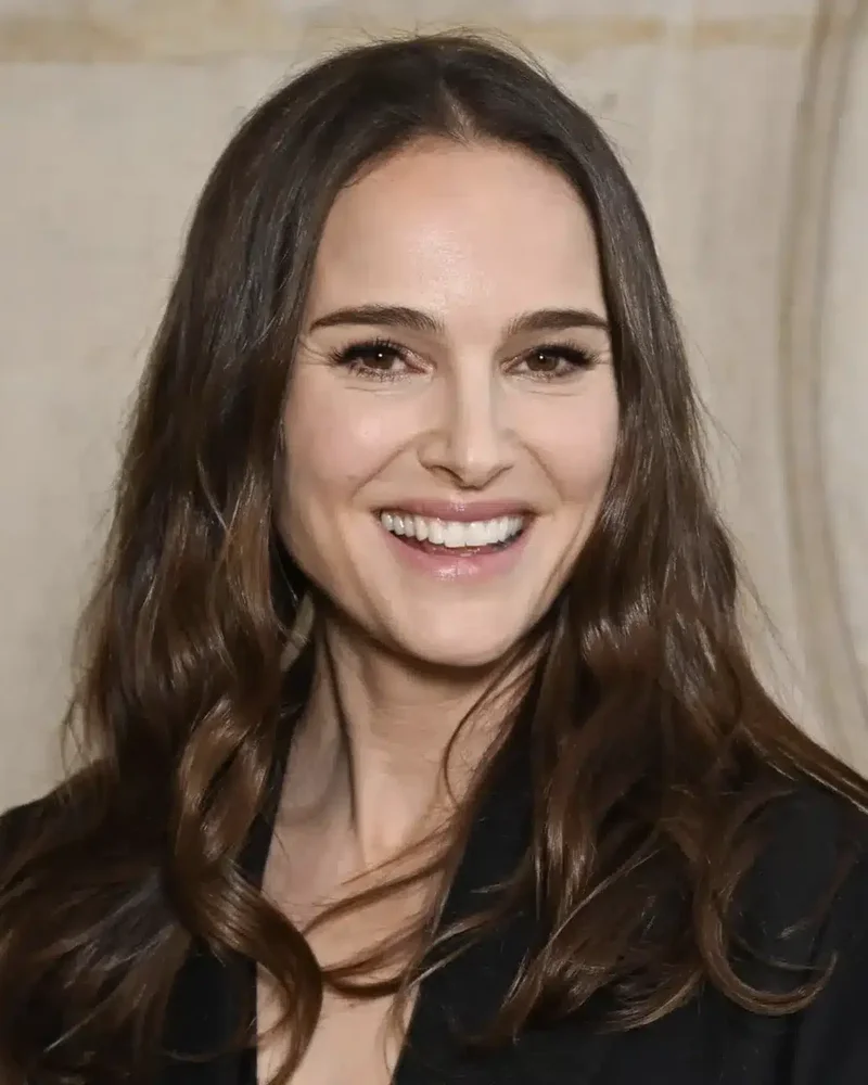 Natalie Portman smile geometry — classical proportions and facial harmony analysis
