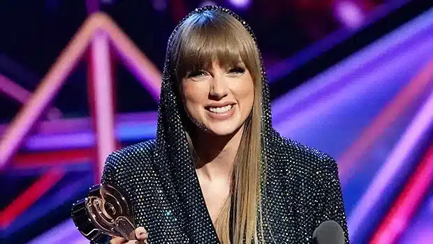 4. “Taylor Swift laughing with dynamic lip movement and natural symmetry.”