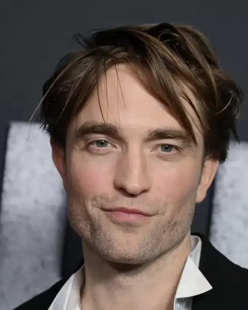 Robert Pattinson male facial proportions golden ratio analysis