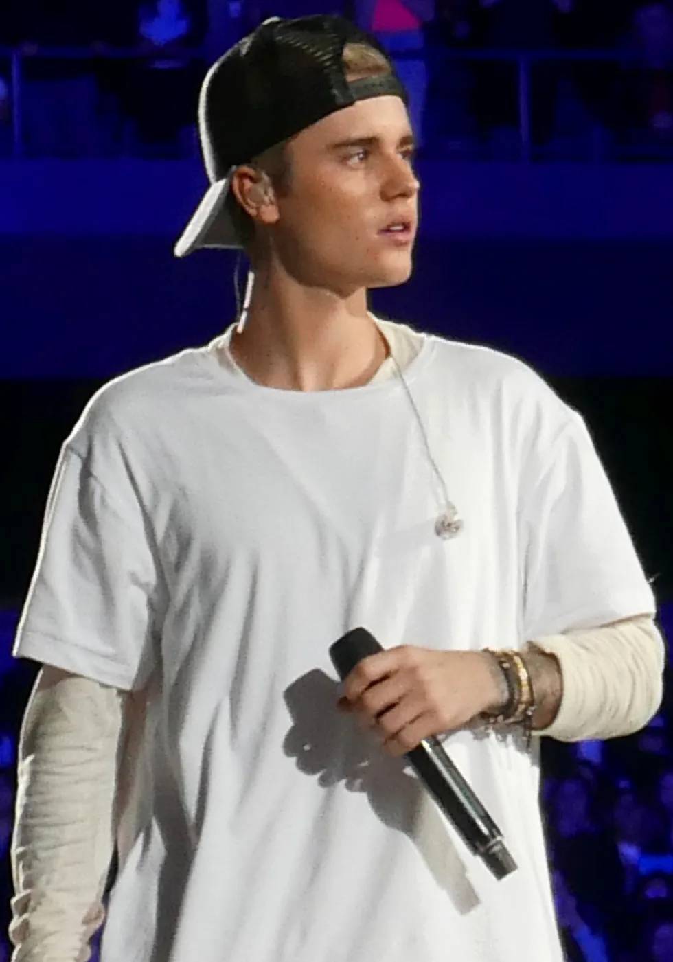 Justin Bieber's Teeth: From Grills to a Brighter, Even Smile