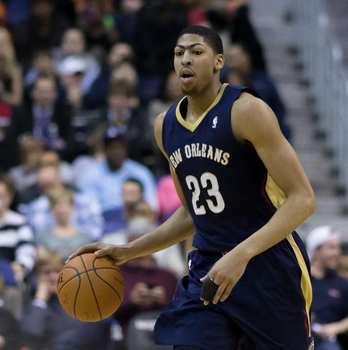 Anthony Davis in February 2014, playing for the New Orleans Pelicans