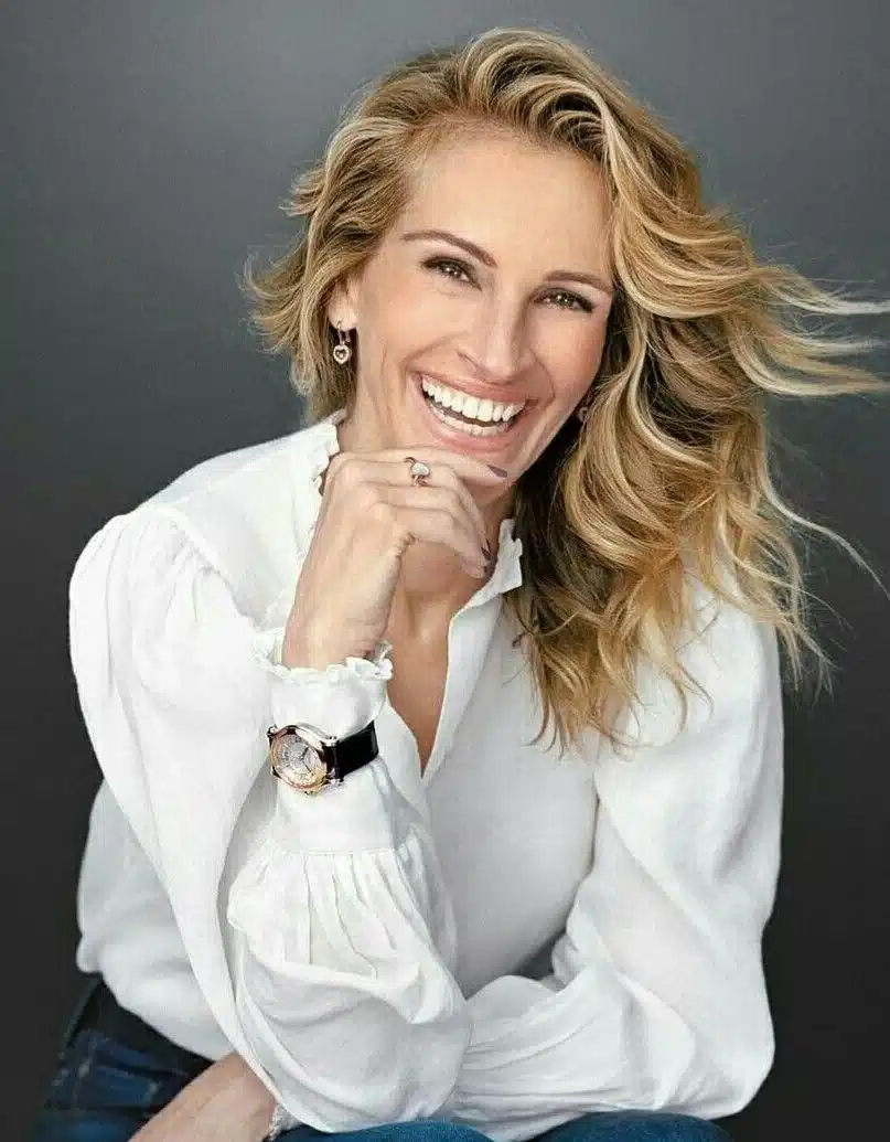 “Front-facing portrait capturing Julia Roberts’ wide smile and emotional energy.”