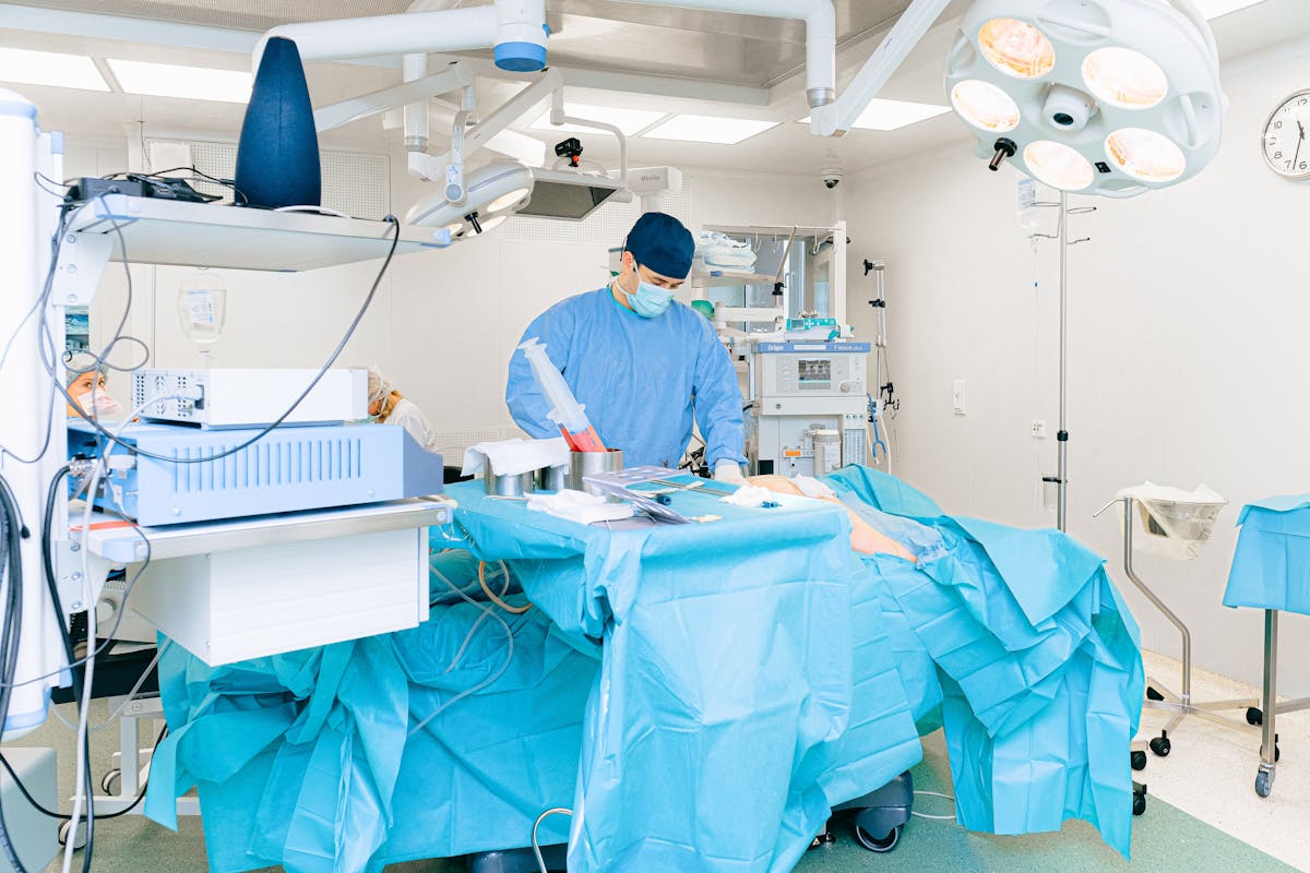 IVF clinic laboratory and medical team in Istanbul