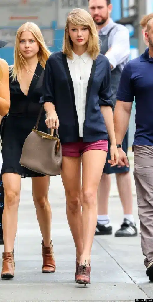 Taylor Swift Natural Aging | Facial Harmony Evolution 2025 41 Taylor Swift soft midface contour depiction